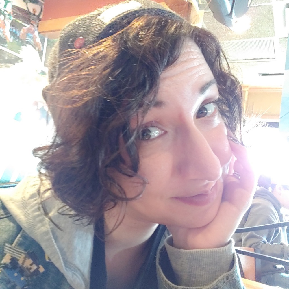 Meet your Posher, Adrianna